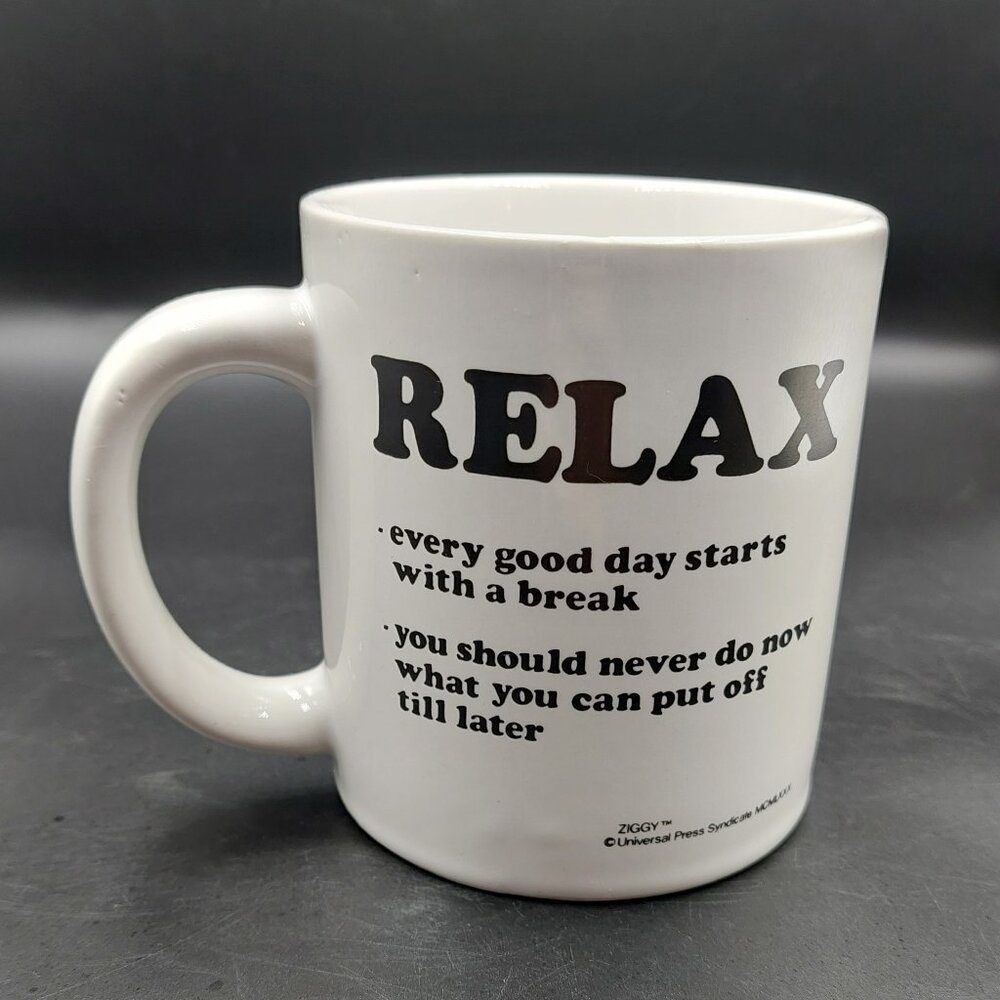 Vintage 1980 Yellow & White Ziggy Relax Coffee Mug 12 Ounce Cup Stoneware EUC - Picture 3 of 9